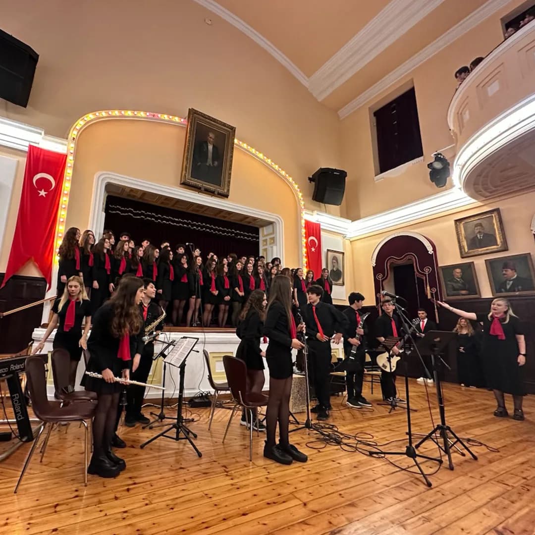 Cumhuriyetimizin 101. Yılını Kutladık.