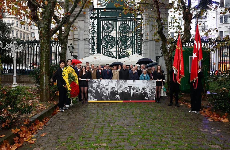 Galatasaray Buluşması ve Ödül, Madalya ve Berat Törenleri Gerçekleşti