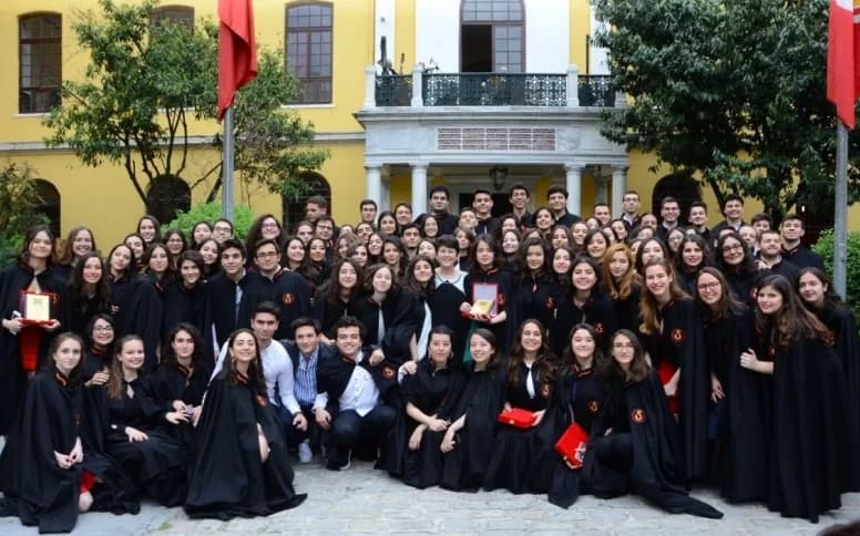 Galatasaray Lisesi 2018-2019 Öğretim Yılı Diploma Töreni Gerçekleşti