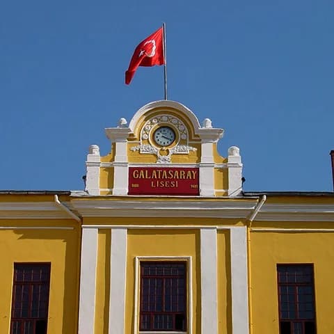 Galatasaray Lisesi Öğrencilerinin Büyük Başarısı