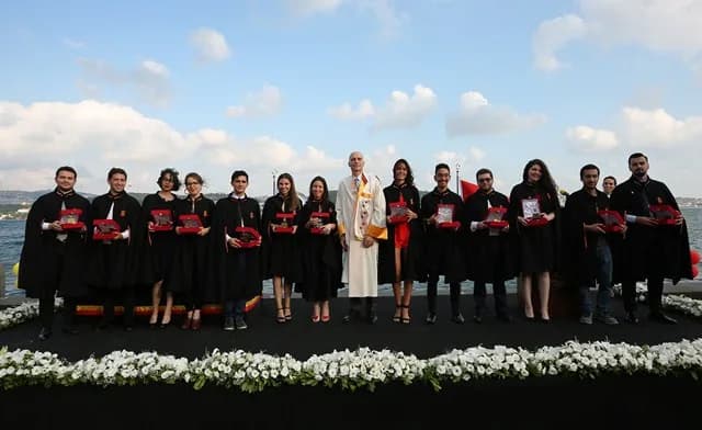 Galatasaray Üniversitesi 2018-2019 Öğretim Yılı Diploma Töreni Gerçekleşti