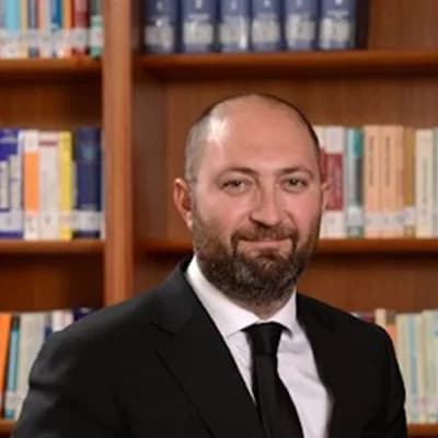 Müdürümüze Yeni Görevinde Başarılar Dileriz.