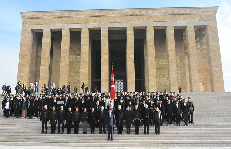 Galatasaray Lisesi Anıtkabir’de